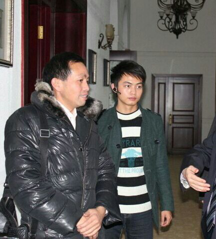 5a6d7e574d6c93a1e629a&690