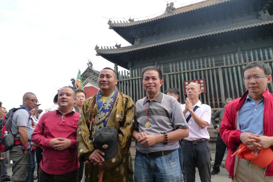 001EFHzpzy73B4IHpSx41