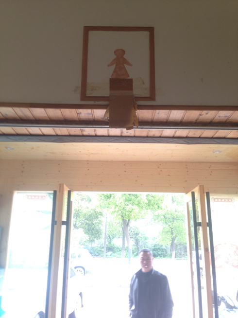 001EFHzpzy6RzAp7R8of4&690