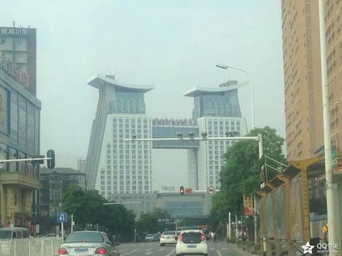 001EFHzpgy6UbtfFI7Y66&690