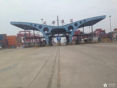 001EFHzpgy6UbsPOtqTd7&690