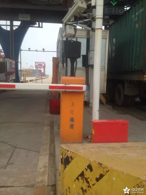 001EFHzpgy6UbsTeUBF3f&690