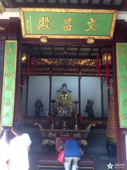 001EFHzpgy6UXO3gbRY6e&690