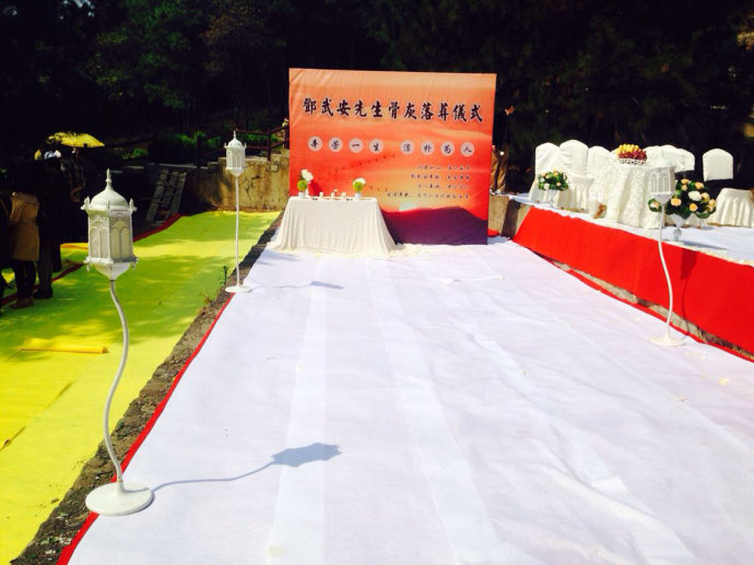 001EFHzpgy6W7QlHbzrf9