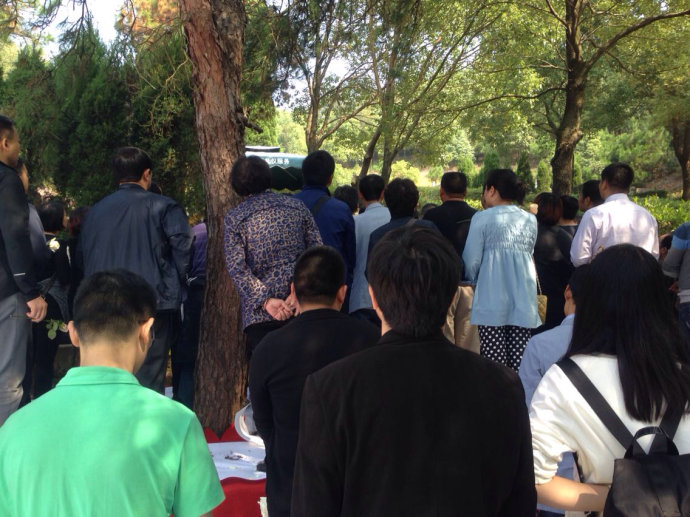 001EFHzpgy6W7Qm1Cb8e2