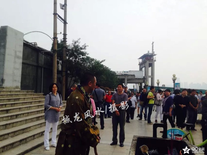 001EFHzpgy6VO4W10K03c&690