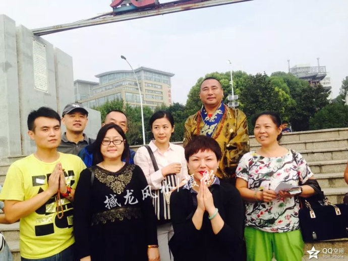 001EFHzpgy6VO5cX4gb43&690