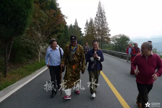 001EFHzpgy6VGiqHzfD5d&690