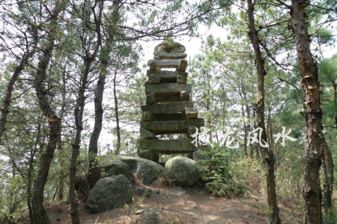 001EFHzpgy6Whdlu44b13&690