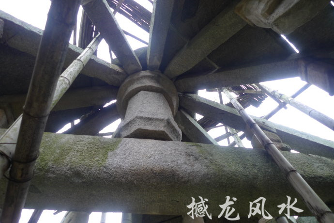 001EFHzpgy6Whatv8Ga2e&690