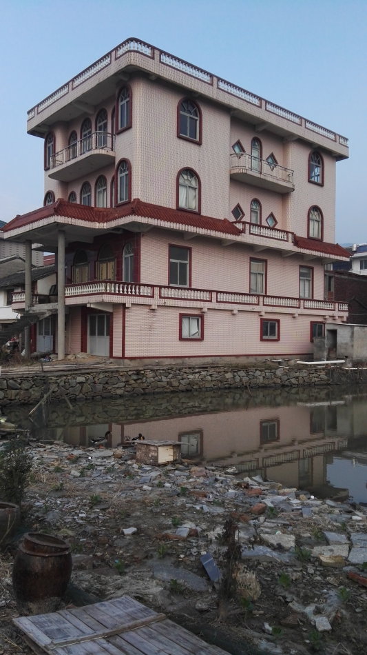 001EFHzpgy6Yz284MYW62