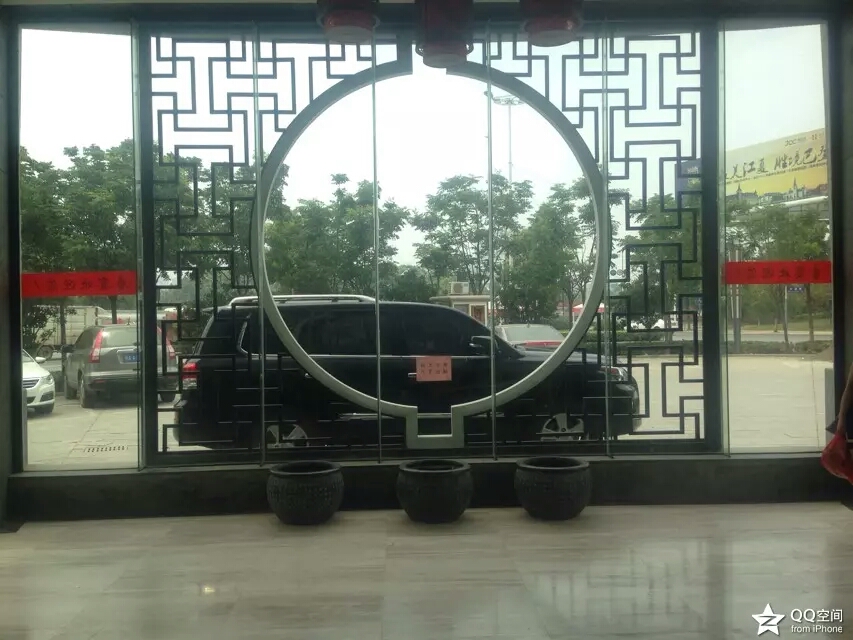 001EFHzpzy70uaIeLYHff