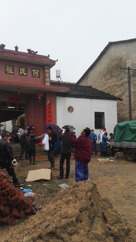 001EFHzpgy70HmsKZwj17