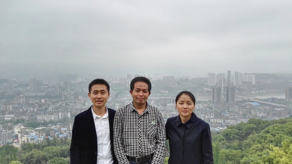 001EFHzpgy70ZZlug2Uf4