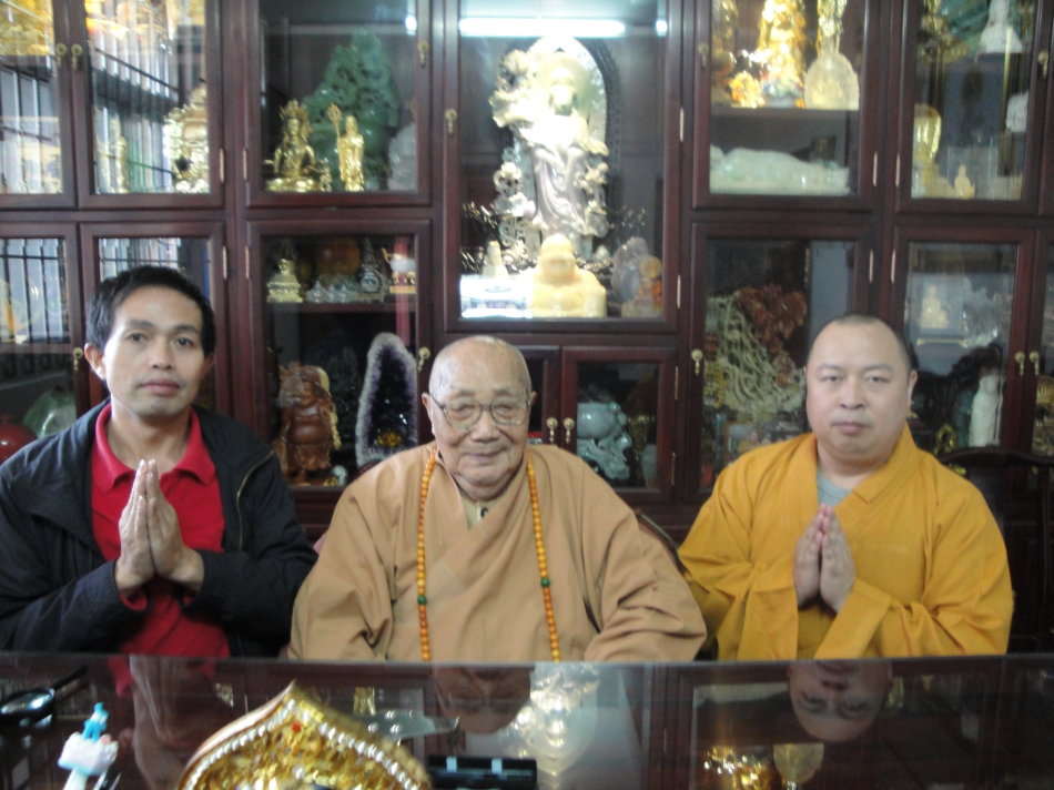 001EFHzpgy717kL4NmZe5