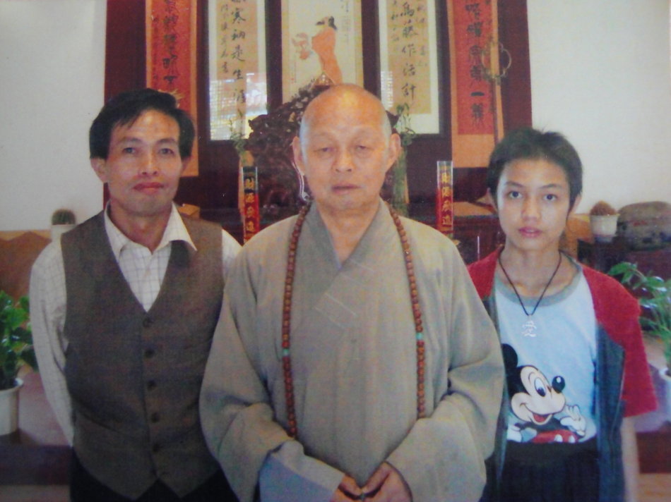 001EFHzpgy717kLJ6jR2f