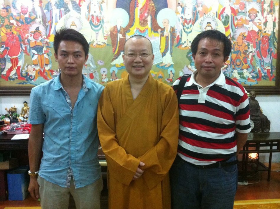 001EFHzpgy717kM789xf7