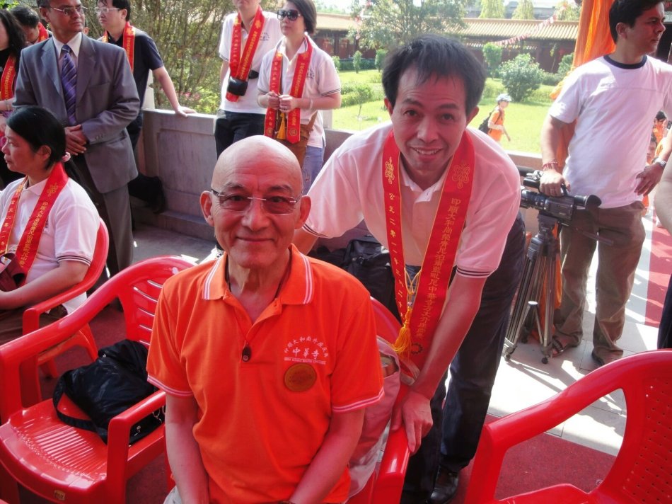 001EFHzpgy717kMVmLwd2