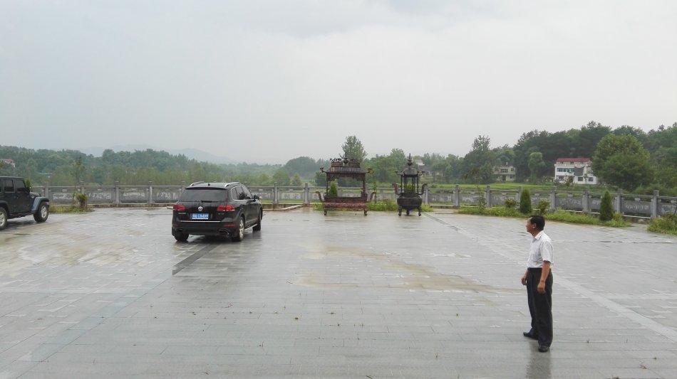 001EFHzpzy73VijGHQ8ac