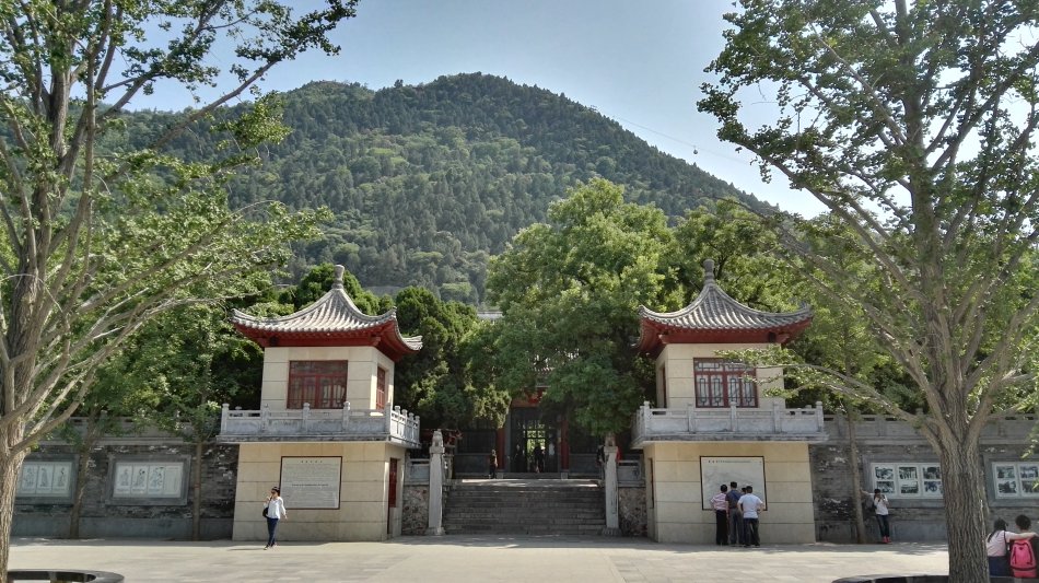 001EFHzpzy73OrJGp0wa4