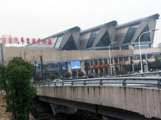 001EFHzpzy7438E0saM4c&690