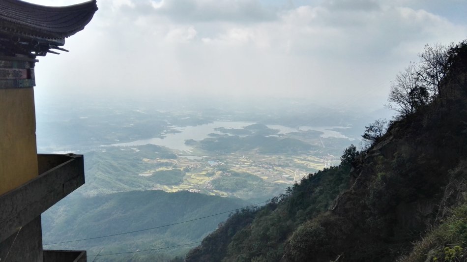 001EFHzpzy75pc3yLQSea