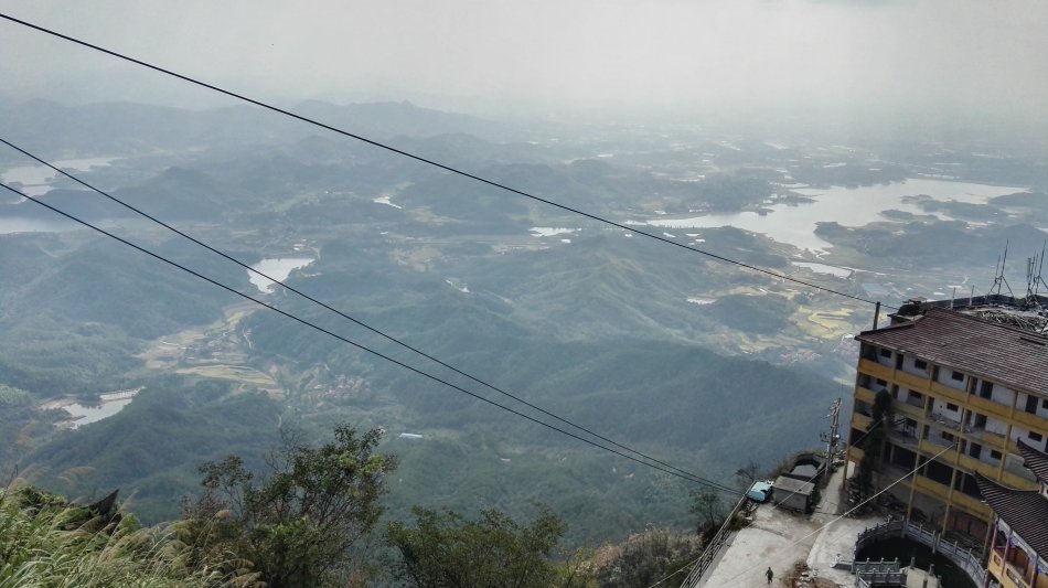 001EFHzpzy75pc4GENYea